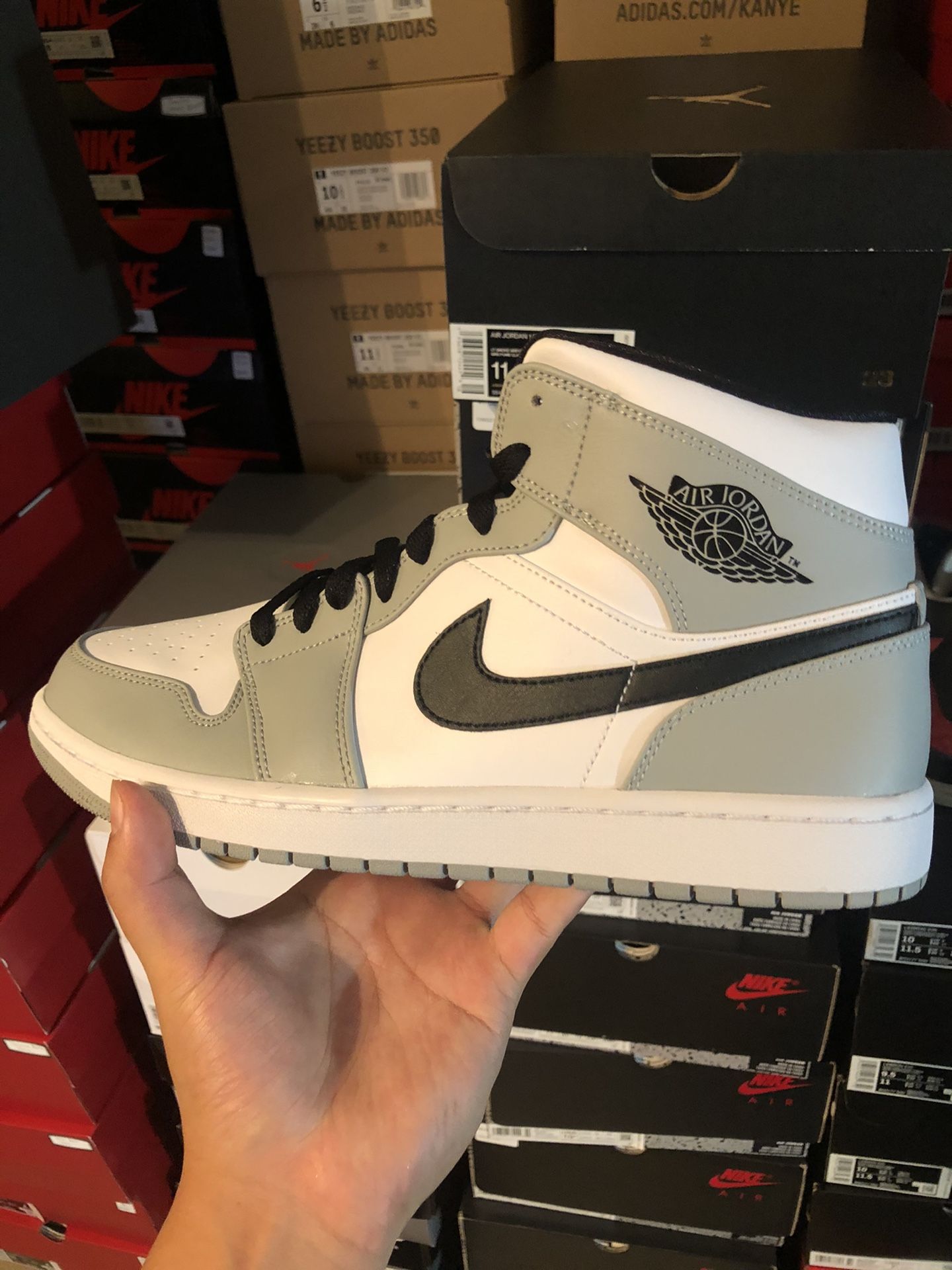 Nike air Jordan 1 smoke grey mid size 10.5 and 11 new