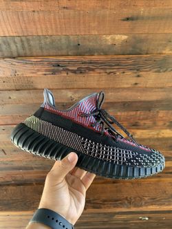 Yeezy V2 Yecheil Size 9