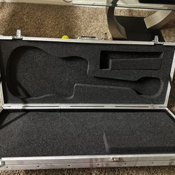 Roadie Guitar Case Used