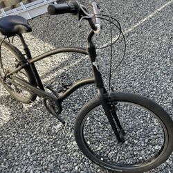 Electra Townie Commuter Bike
