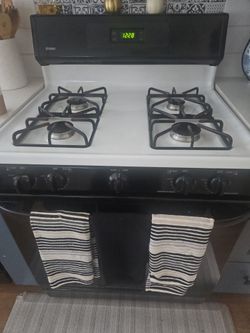 Refrigerador 150 y estufa 150