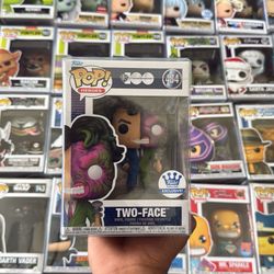 Two-Face #484 WB 100 Batman Funko Shop Exclusive