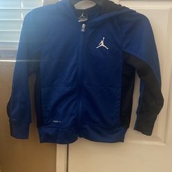 Boys Jordan Sweater Medium
