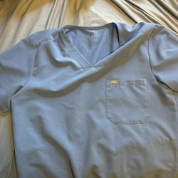 Chisec Three-Pocket Scrub Top Medium 