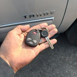 Car Keys / Fobs / Llaves De Carro 