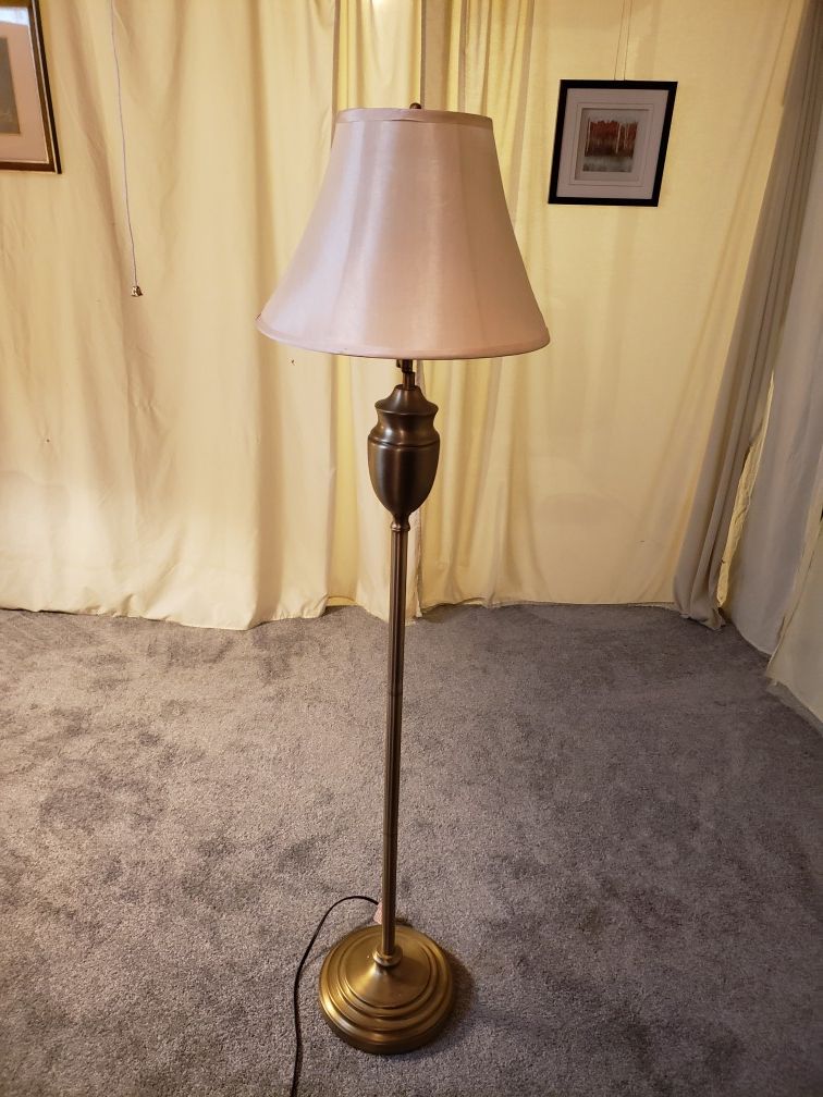 Floor lamp