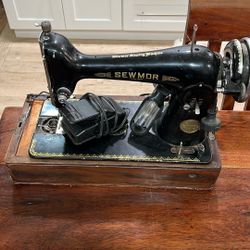Sewing Machine 