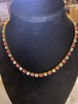 Beautiful Vintage Pink And Clear Rhinestone Necklace 