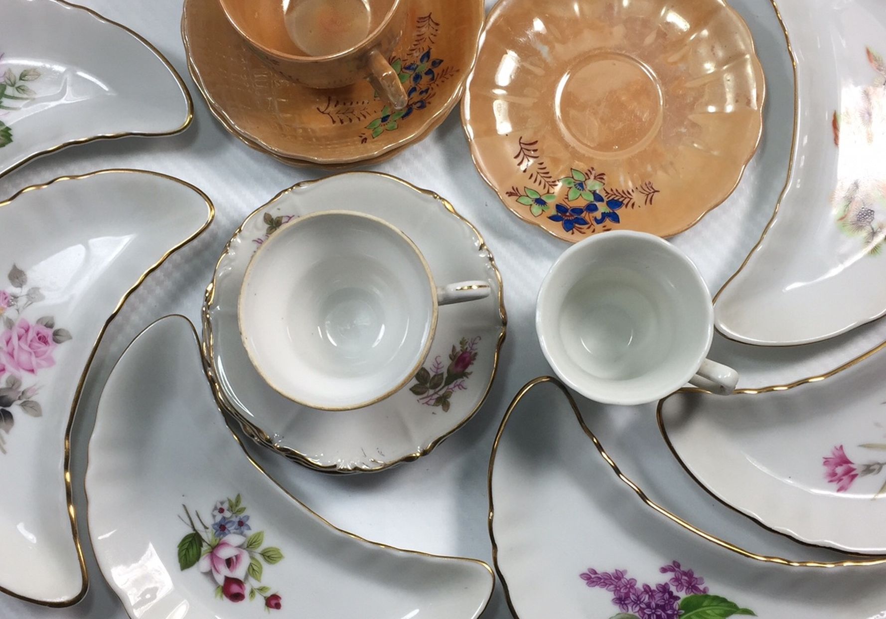 16 Pc Japanese Porcelain Tea Set.