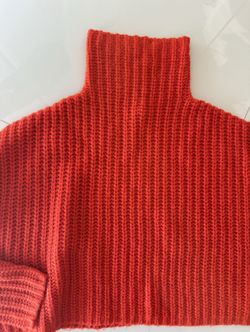 Beautiful Orange Size S Unique Sweater
