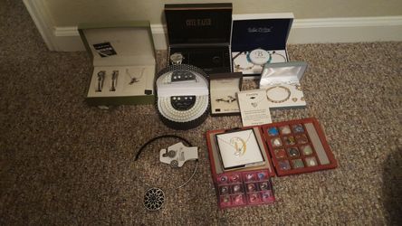 Tons of new in box jewelry necklaces pendants bracelets etc