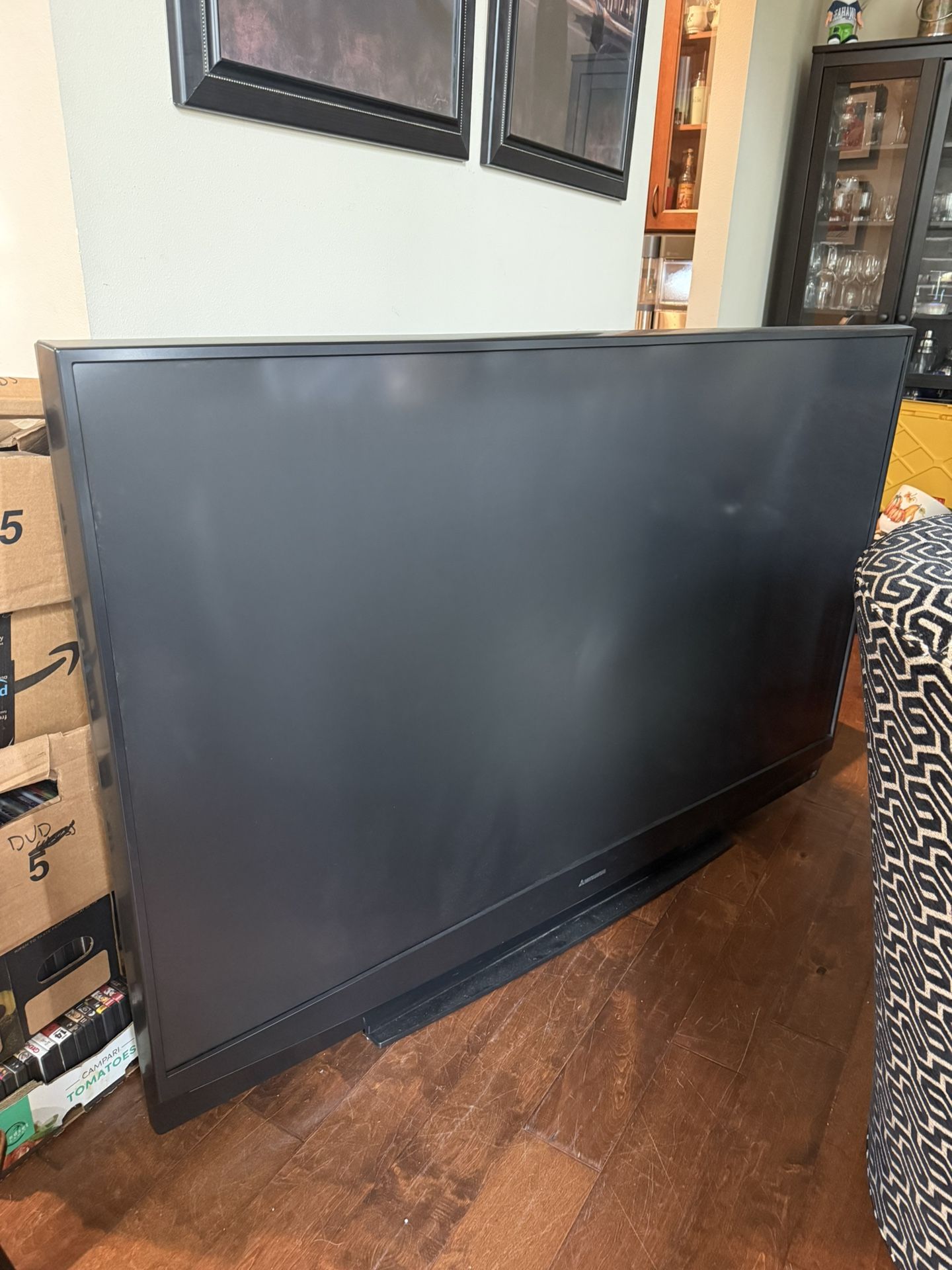 73 In ch Mitsubishi TV