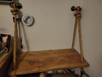 **Hanging Desk With Selfie Light**