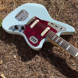🇮🇩2021 Squier by Fender Classic Vibe ’70s Jaguar – Natural Relic