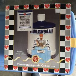 I LOVE LUCY LIMITED EDITION VITAMEATAVEGEMIN COOKIE JAR NEW