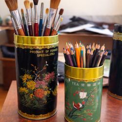 Vintage Taiwanese tea tins 