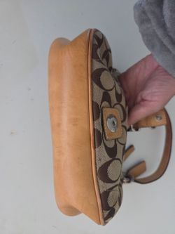 This item is a Coach Signature C Buckle Demi / Soho Bag (often styled as Style No. 6362) from the Y2K era.