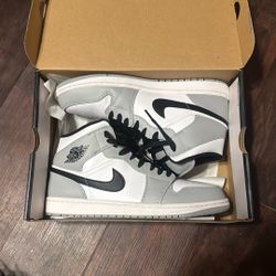 Air jordan’s 1 MiD 