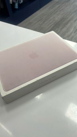 MacBook meo 8ram 256gb