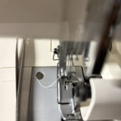 Singer Ultra lock Sewing Machine 