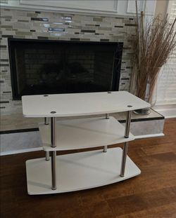 BRAND NEW TV OR MEDIA CONSOLE