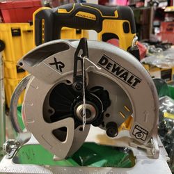 Dewalt 20v Cordless Circular Saw Xr Brushless 7-1/4 In. 