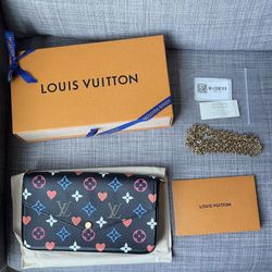 Louis Vuitton Felicie Pochette limited Edition Game On for Sale in  Lynnwood, WA - OfferUp