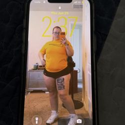 iPhone 16e