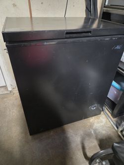 Artic King Chest Freezer (Not Working)