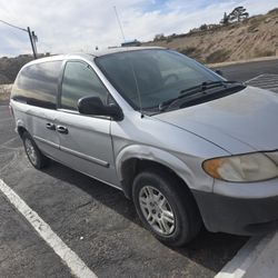 2005 Dodge Caravan