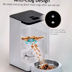 Automatic Pet Dry Food Feeder $30 - New 