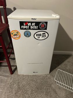 Mini fridge