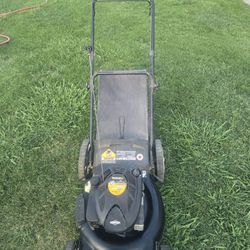 YARD MACHINES 6.75 HP PUSH LAWN MOWER