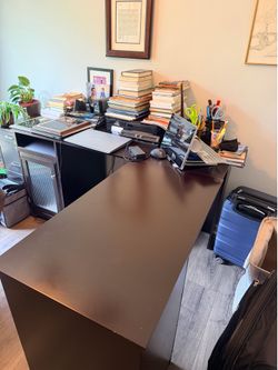 Desk/ Moving sale
