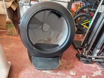 Litter-Robot 4 by Whisker robotic automatic cat litter box
