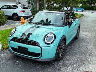 MINI Cooper S 2-Door Hatchback