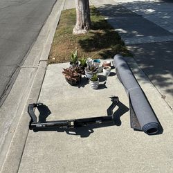 Free 5x7 Rug, Pots And Plants, Trailer Hitch
