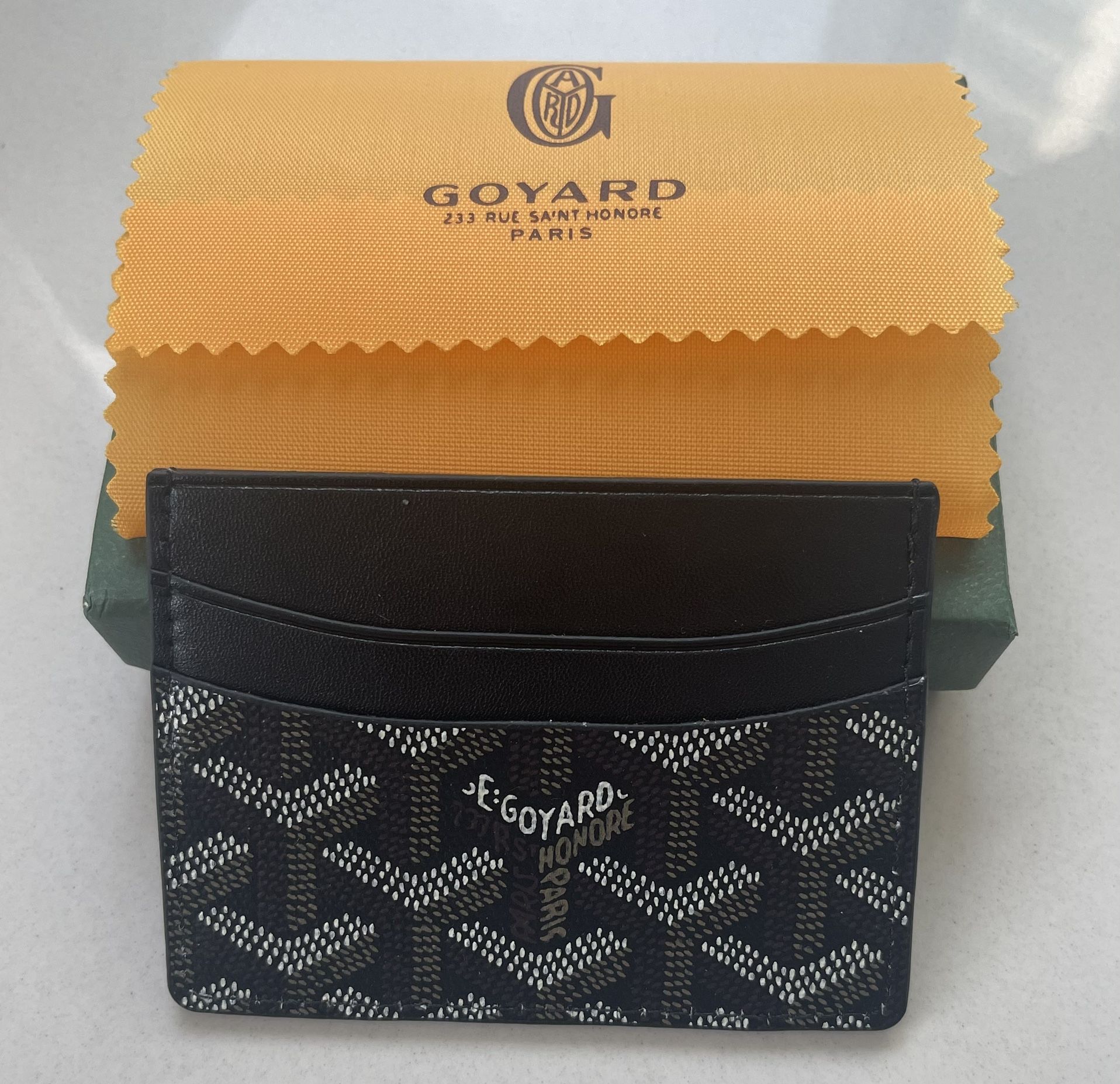 Goyard Wallet for Sale in Miami Beach, FL - OfferUp