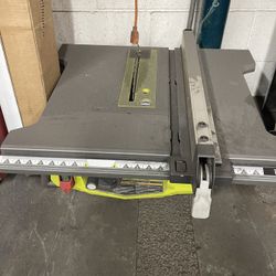 Compact Portable Corded Jobsite Table Saw