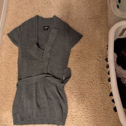 3 sweater dresses/ 1 sweater 