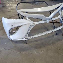 2018-2019 Toyota Camry SE/XSE/Hybrid SE Front Bumper OEM 