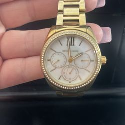 Michael Kors MK7094 Woman’s Gold watch