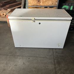 GE Chest Freezer. 16-cu Foot. 55.3 X 28.7x 36. Similar One At Lowe’s Is $649