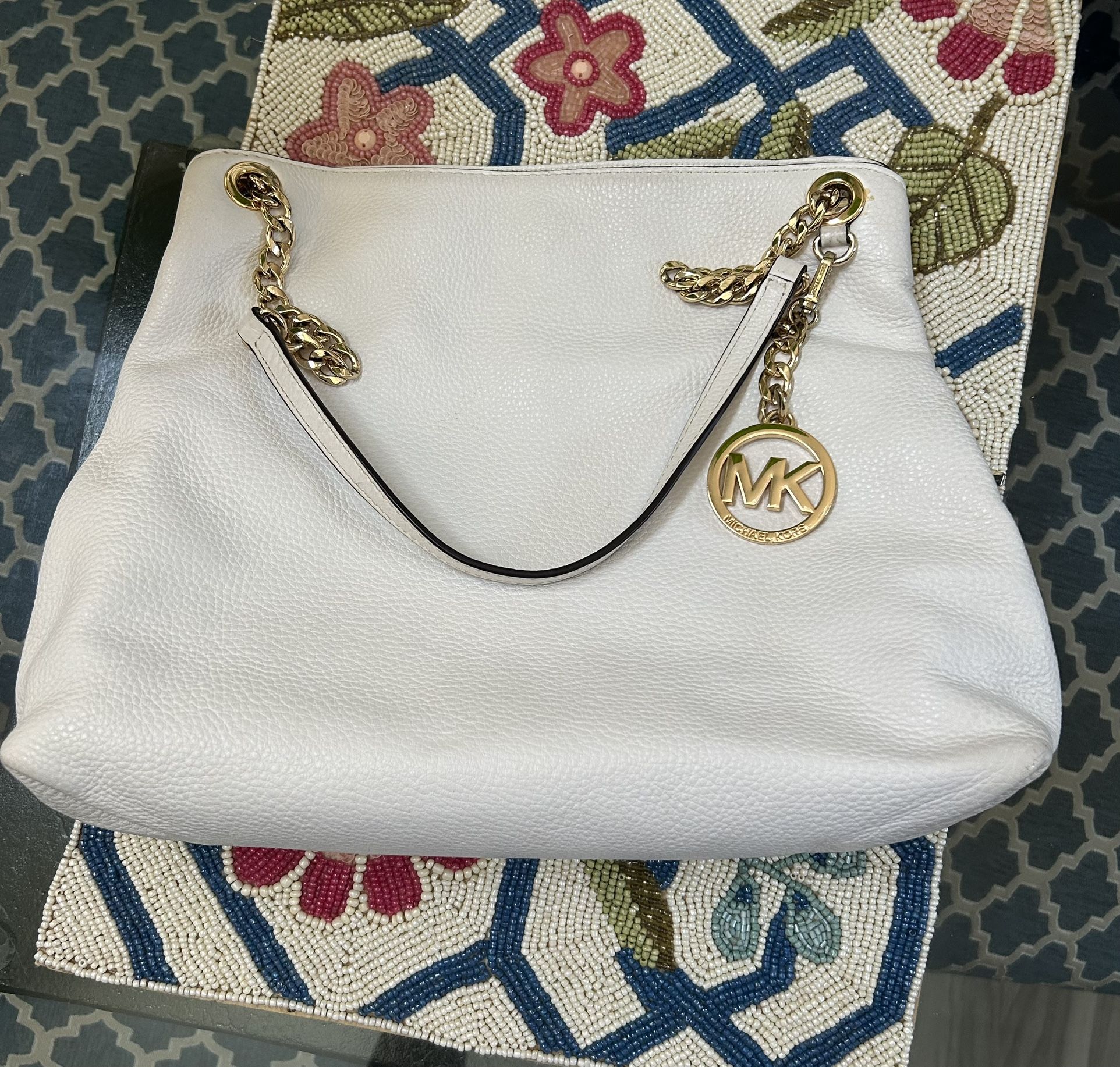 Preloved Michael Kors Leather Shoulder Bag In White