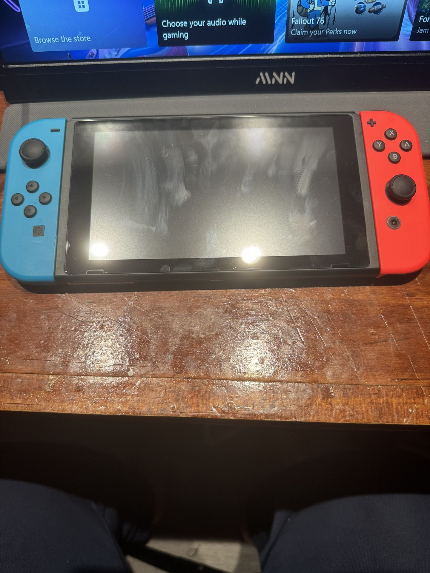 Nintendo Switch 