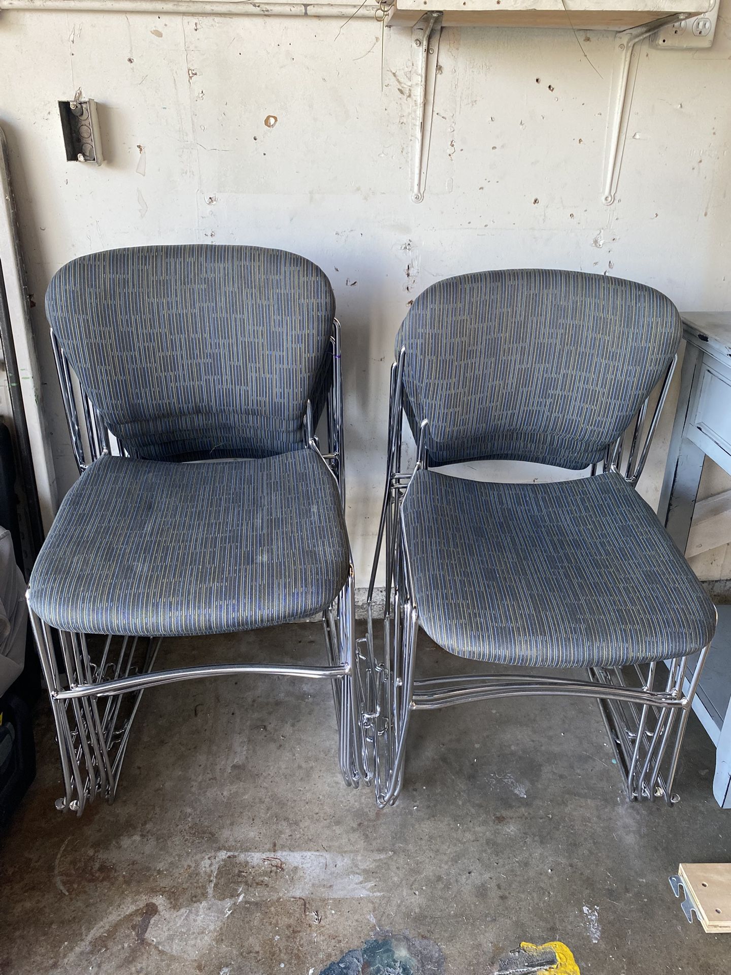 9 Chairs
