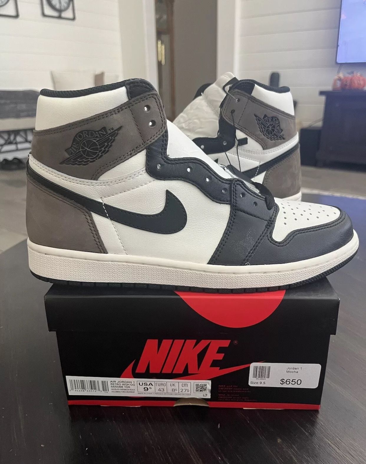 Air Jordan 1 Mocha High Size 9.5 DS