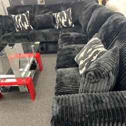 Cozy Stunning Stylish Sectional!