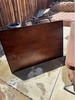 Free Kitchen Table/Chair