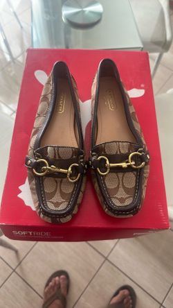Women’s Coach Shoe Size 6.5
